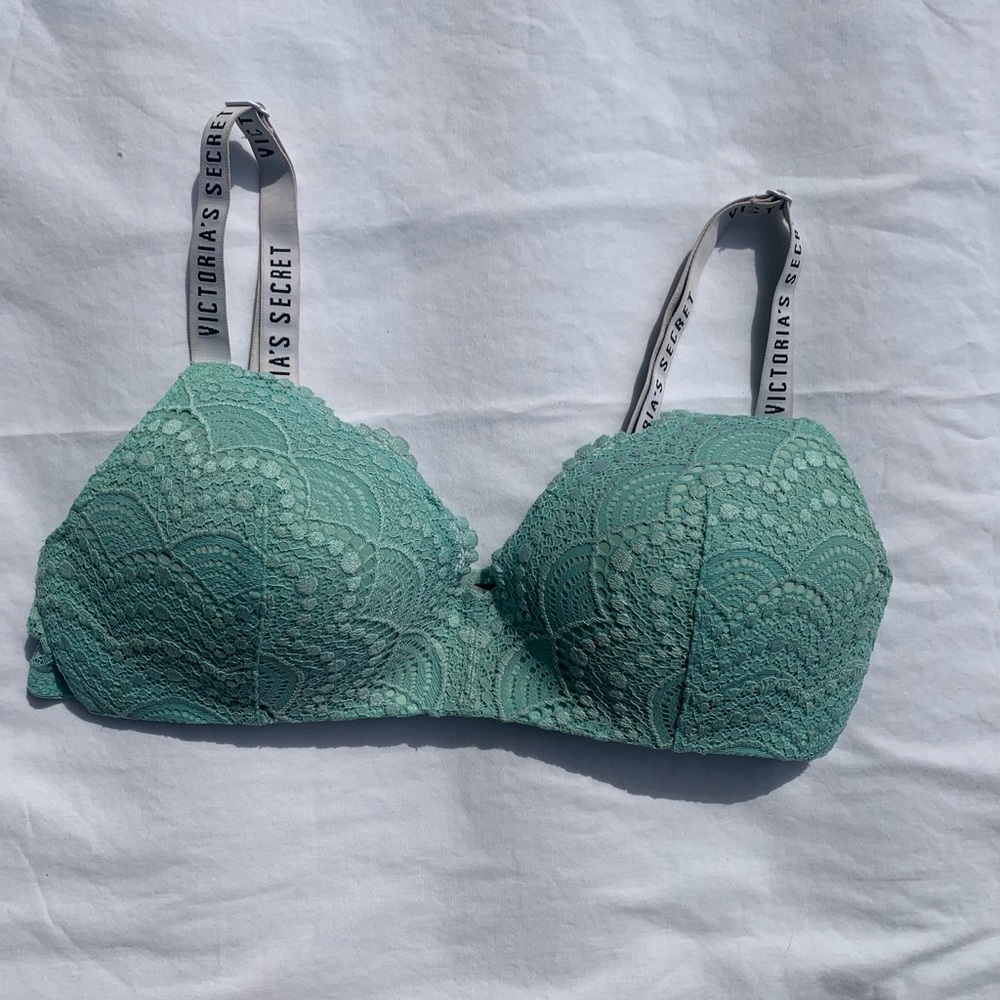 Victoria’s Secret bra